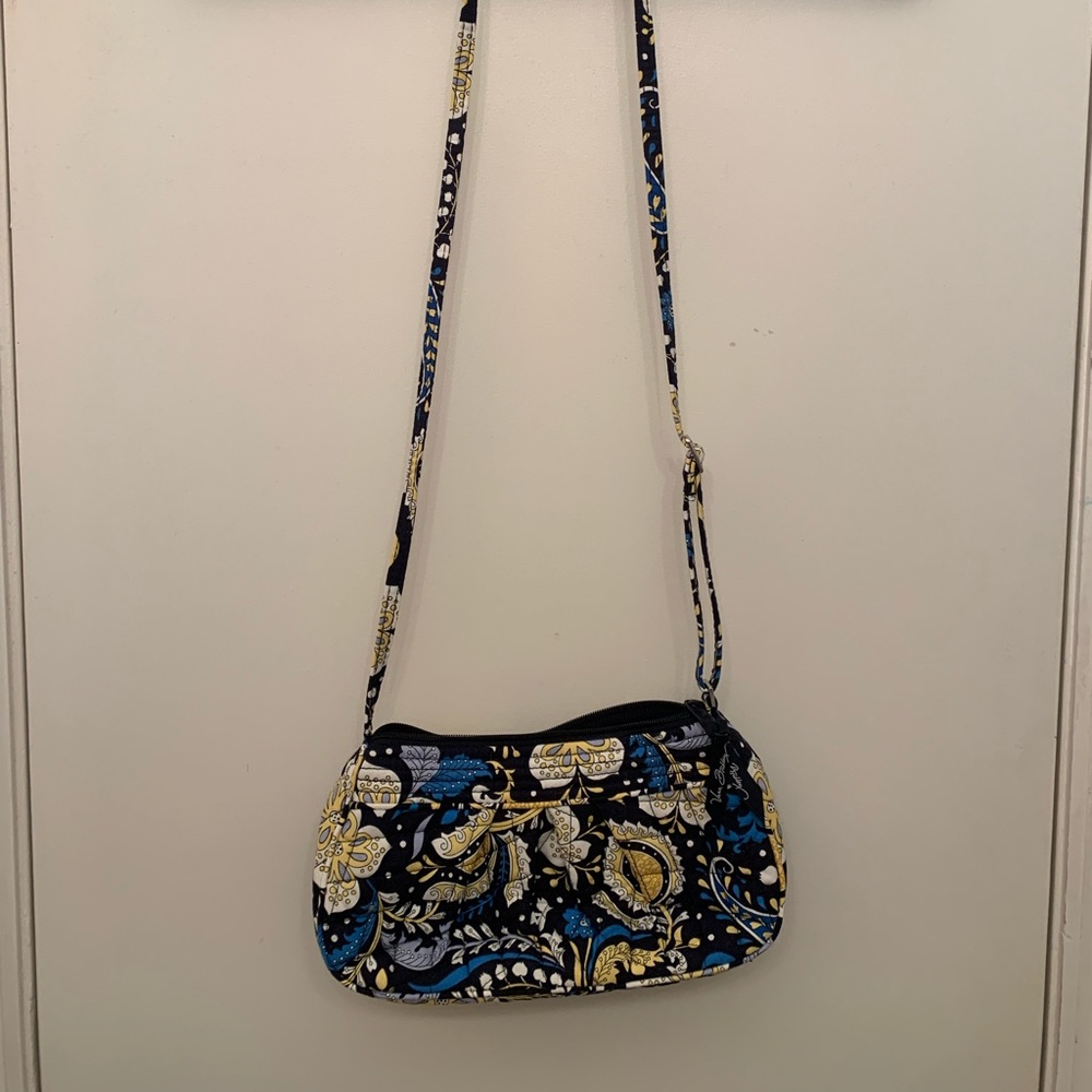 Vera Bradley cross body purse with adjustable strap